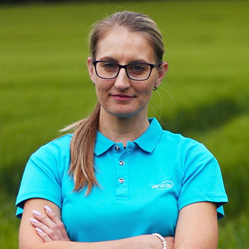 Barbora Tobolová, asistentka